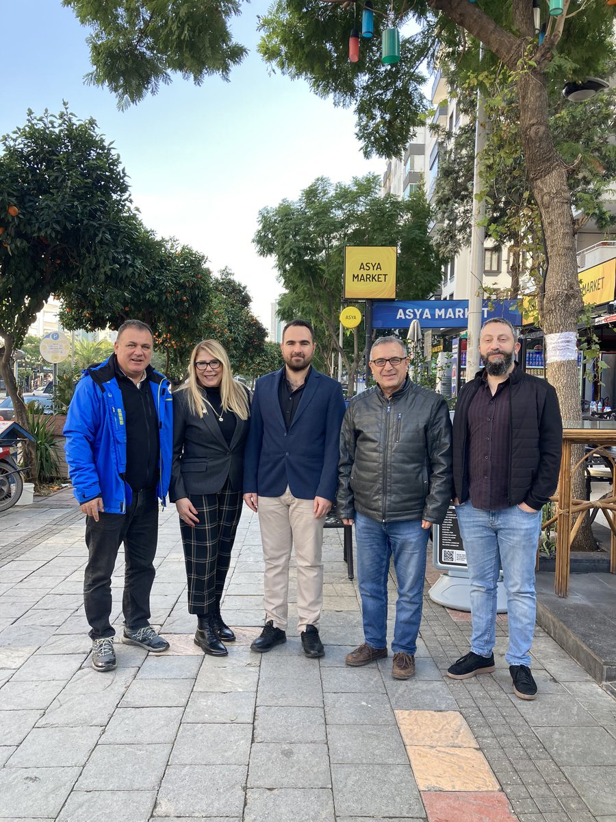 Eke_Umit's tweet photo. Min lîsansa xwe ya bilind (master) bi serfirazî bi serkeftî xilas kir. Ji bo keda mamosteyan gelek spas. 

Yüksek lisansımı başarılı bir şekilde tamamladım. Emeği geçen başta danışman hocam olarak değerli jüri üyelerine teşekkürler🙏

Çukurova Üniversitesi https://t.co/eW2ohq3jCn