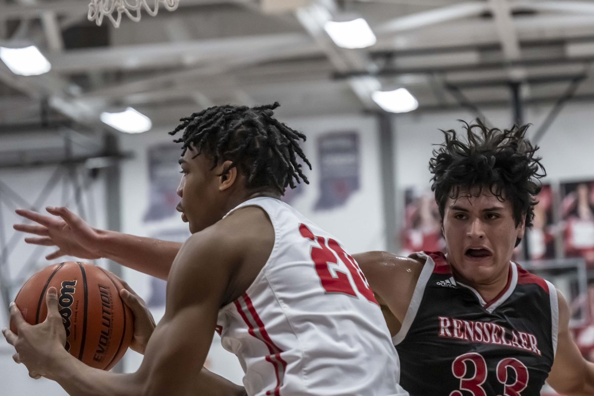 KrockPhoto's tweet photo. #4favs from WL Boys BBall vs Rensselaer #rdp @WL_AthleticsRDP @WL_RDP @WL_Basketball https://t.co/bcxOs83Bdf