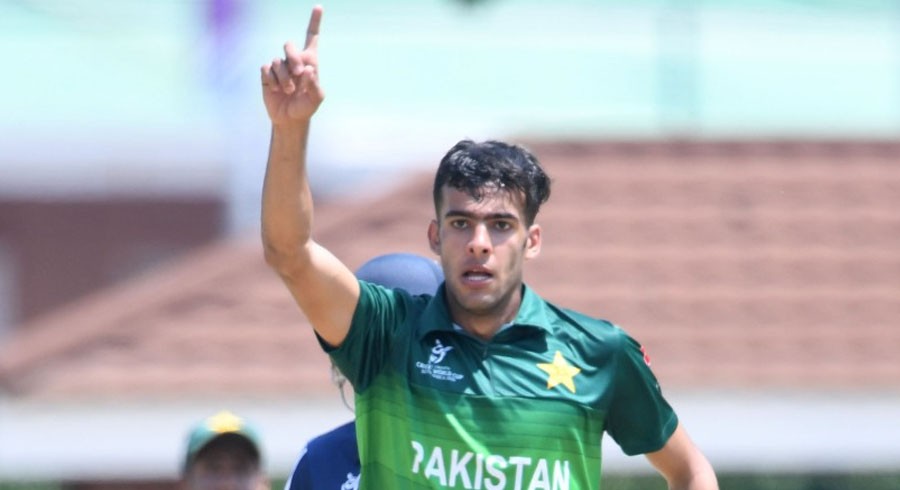 Excellent spell on debut young man Abbas Afridi 3/34 (4)

Rate Abbas Afridi bowling out 10/
Mine 10
#PAKvsNZ #PakistanCricketTeam #abbasafridi #CaptainMilIerFDFS