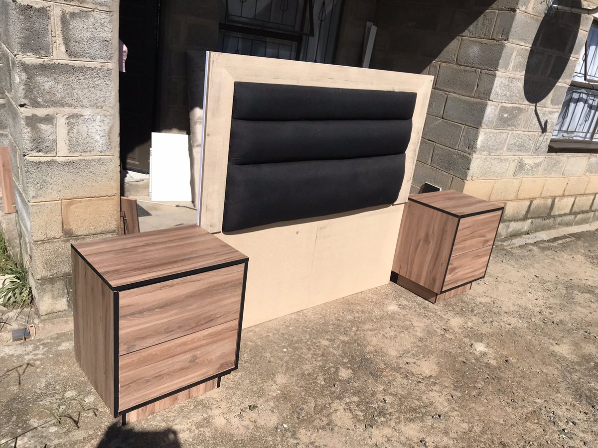 LechesaThuso's tweet photo. Headboard 1400
Pedestals 1400 lile peli
Headboard plus pedestal 2600
+266 50292223 
#LsTwitter https://t.co/0H4ElVS5ia