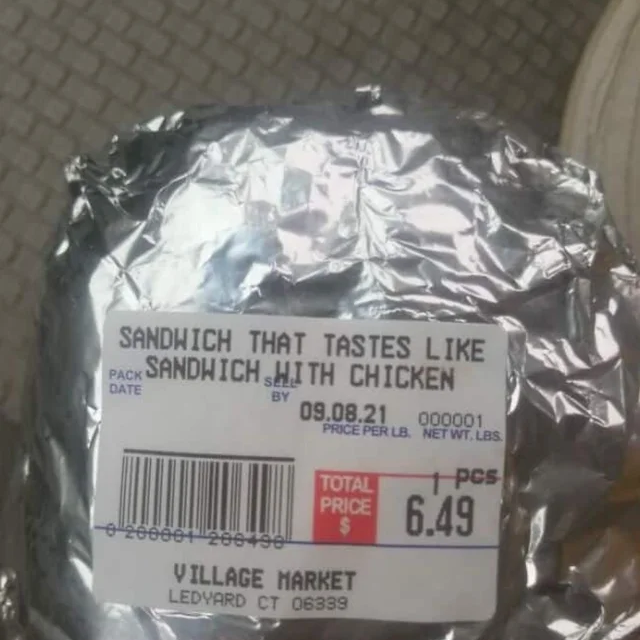 messedupfoods's tweet photo. sandwich that tastes like a sandwich with chicken https://t.co/EZ5QzN3fuv