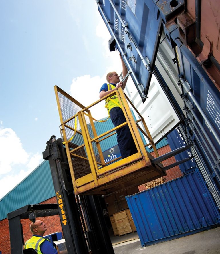 Let us take the stress out of #storage, so you can free up some space, and relax. Our convenient London storage facilities are the perfect solution for commercial customers.

📞 02086842542
