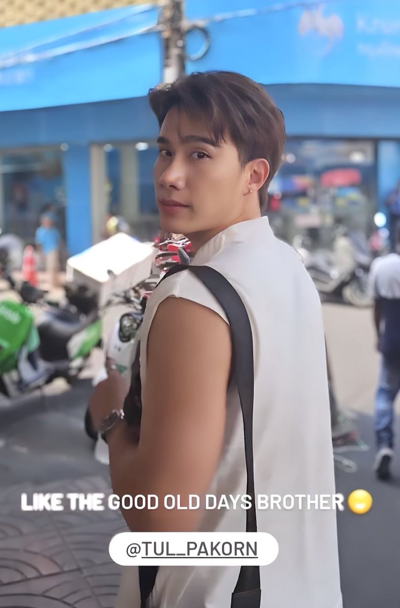shiori22rir's tweet photo. 見返り美人🫶🏻🥹❤️‍🔥

#tul_pakorn 
cr. maxiiin_ https://t.co/Xo8Y23z5CO