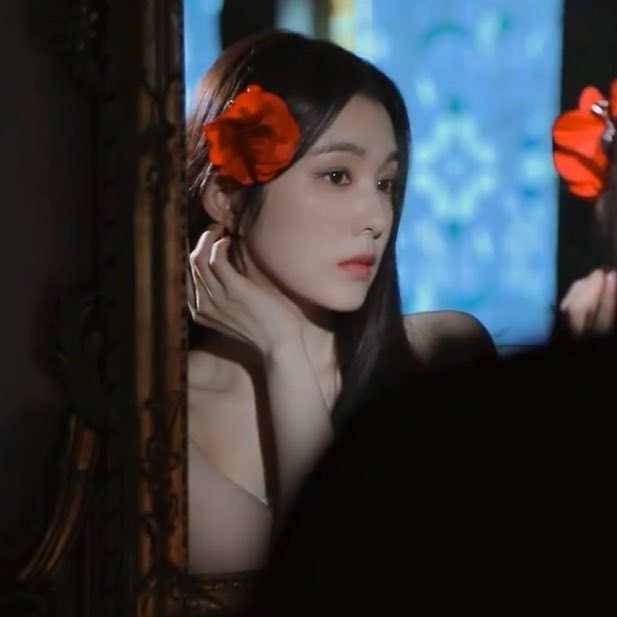 picsofirene's tweet photo. the most insane face card https://t.co/j7OdupKIzl