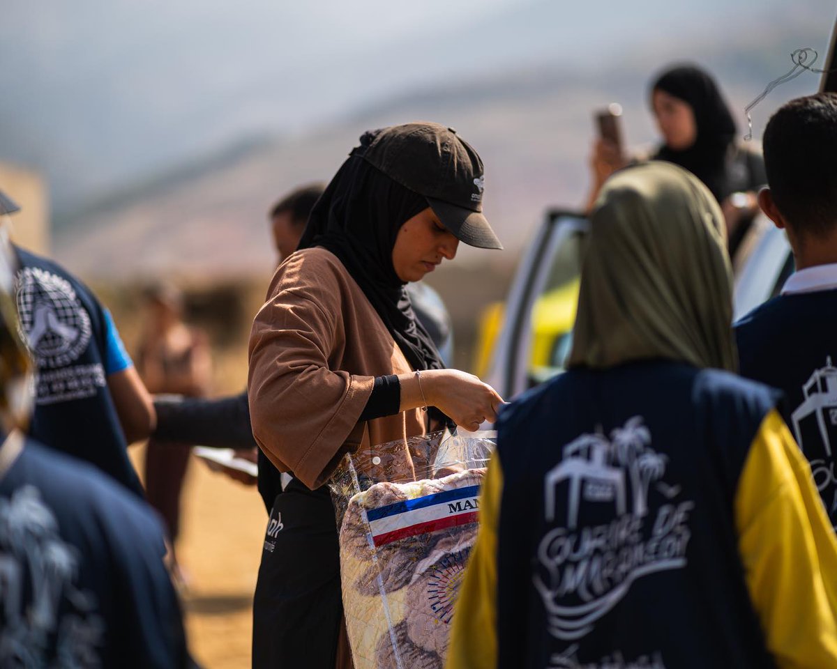 mhclimateaction's tweet photo. As winter's grip tightens globally, Muslim Hands persists in climate action with ongoing distributions of blankets, mats, and solar lamps worldwide. Together, let's bring warmth and light to those in need.
#MuslimHands #ClimateAction #SustainableLiving #mhclimateactions #ClimateAction #WinterRelief #MuslimHandsGlobal