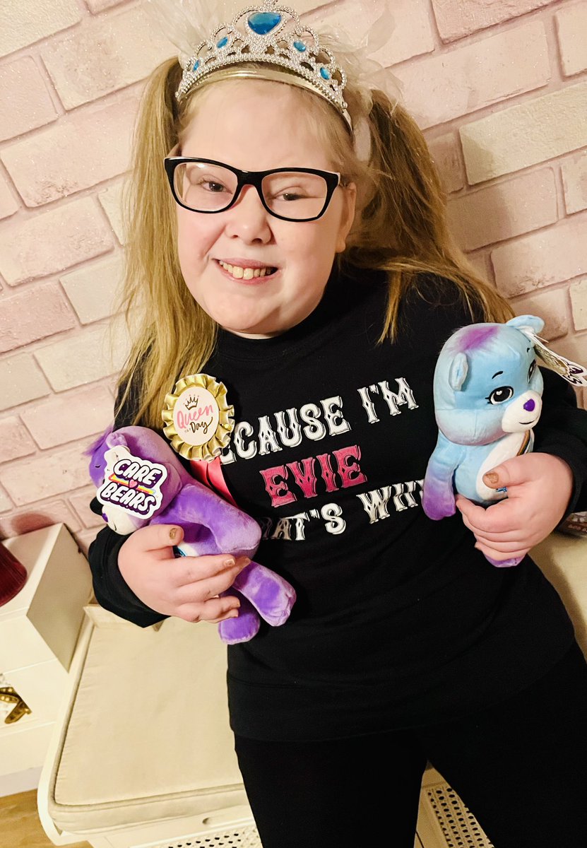 🤗Happy 15th Birthday🤗 to my utterly gorgeous & fabulously unique Evie🥰 Super excited & now on way to her special school with her new birthday Teddy Bears.😍 #RareGenetics #LearningDisability #Epilepsy #FindTheSmiles