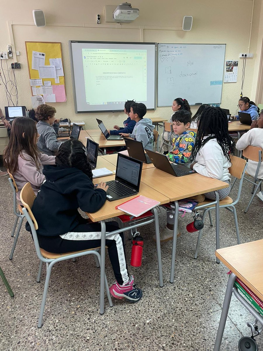 Google ens ofereix moltes eines per millorar els nostres aprenentatges i treballs. Aquesta setmana la Montse, experta digital, ha vingut a l’escola i ens ha ensenyat moltes possibilitats per compartir i crear coneixement!  <a href="/aliancesmagnet/">Aliances Magnet</a>  <a href="/culturadigicat/">Cultura Digital</a> <a href="/EducacioMataro/">Educació Mataró</a>