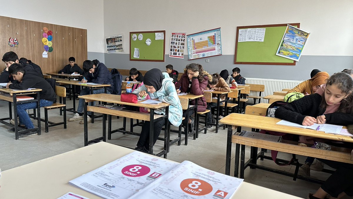 Ambartepee's tweet photo. BİGEP kapsamında 7. ve 8. sınıflarımıza 2. İzleme ve Değerlendirme Sınavı yapıldı. ✅ 

@EyyubiyeMem63 @sanliurfammem63 
@UrfaValiligi https://t.co/NLDr1GdKRD