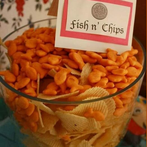 messedupfoods's tweet photo. fish n chips https://t.co/bev31MVIFO