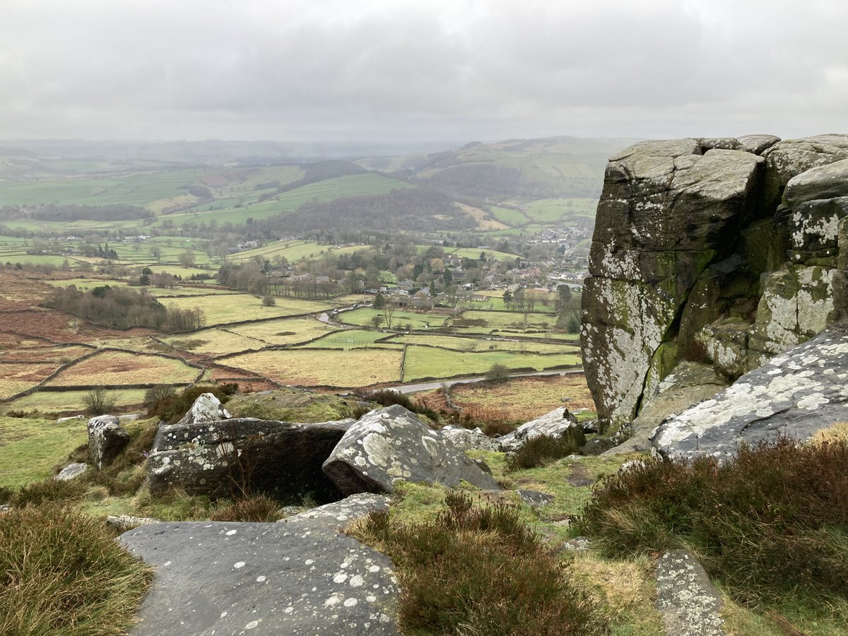 doristhehat's tweet photo. Good morning everyone wishing you a lovely day 😀enjoying fabulous views despite the rain on yesterday’s wonderful wander along Curbar Edge 💚
#PeakDistrict https://t.co/3PmjBIDhdx