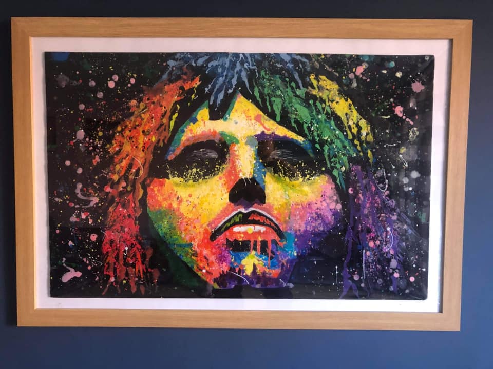 JanetHalmshaw's tweet photo. FREDDIE splash painting by Paul Halmshaw. #freddiemercury #bohemianrhapsody #queen #wewillrockyou #70s #70sart #1970s #1975 #70smusic #vinyl #1970smusic https://t.co/R7Px1l7Jsp