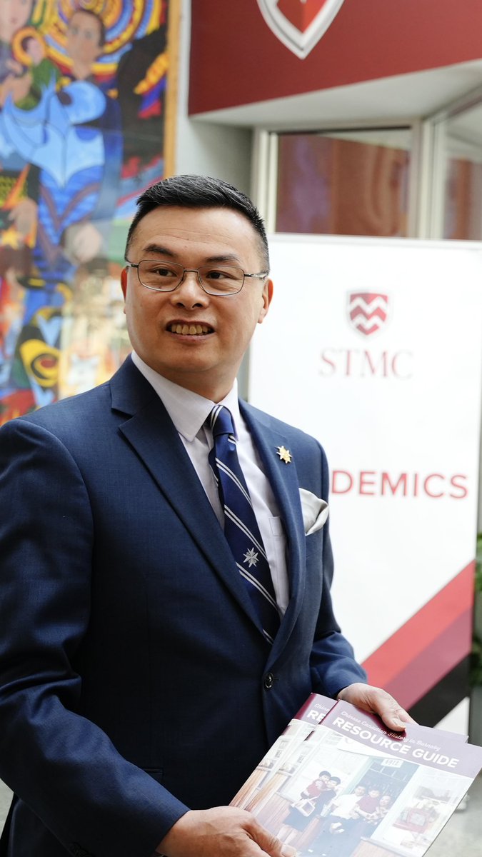 richardliu18's tweet photo. 2/2…Guide to #STMC Principal Joe Adams &amp; his team. With two STMC #alumni families embedded in these two publications, we hope this inspires the next gen of alumni by the amazing stories of many who contributed in building this great city while overcoming barriers. Go Knights! https://t.co/8QAyIUPzjG