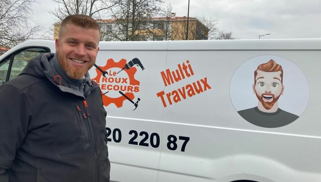 iciloireocean's tweet photo. À Challans, Anthony est le Roux de Secours : "J'ai fait de mes cheveux une force"
➡️ https://t.co/8JxrkSoPJI https://t.co/lTaaeNJlIV