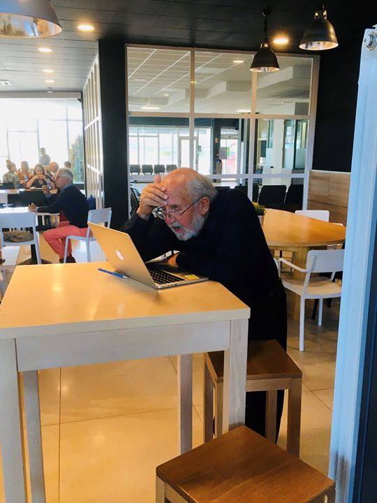 "Congratulations! Bing, bing, bing! Every five seconds you have a new email - incredible!"

2019 physics laureate Michel Mayor was heading home from Spain when he heard the news about his #NobelPrize. 

Here he is in San Sebastian airport, watching the messages flooding in.