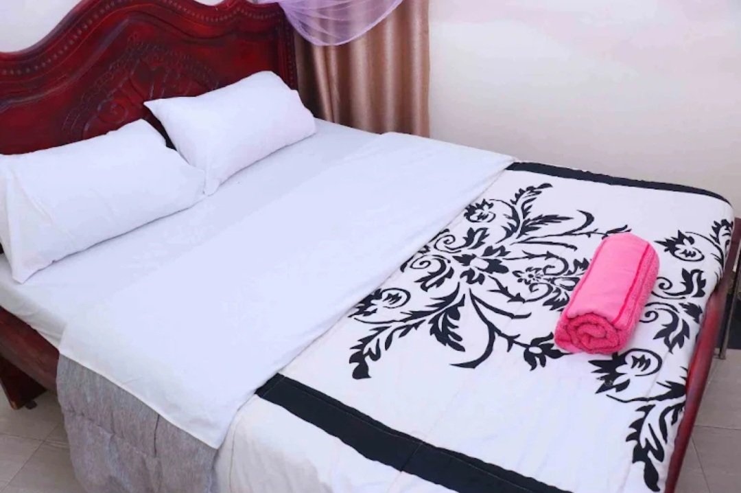 Nitahlol's tweet photo. The only place to be,
@Lotikgreenfarm located in Mbarara,
For inquiries and bookings call,
+256763936105
+256705752535
#funstay
#thehomeofhospitality https://t.co/JIjynPlSTY