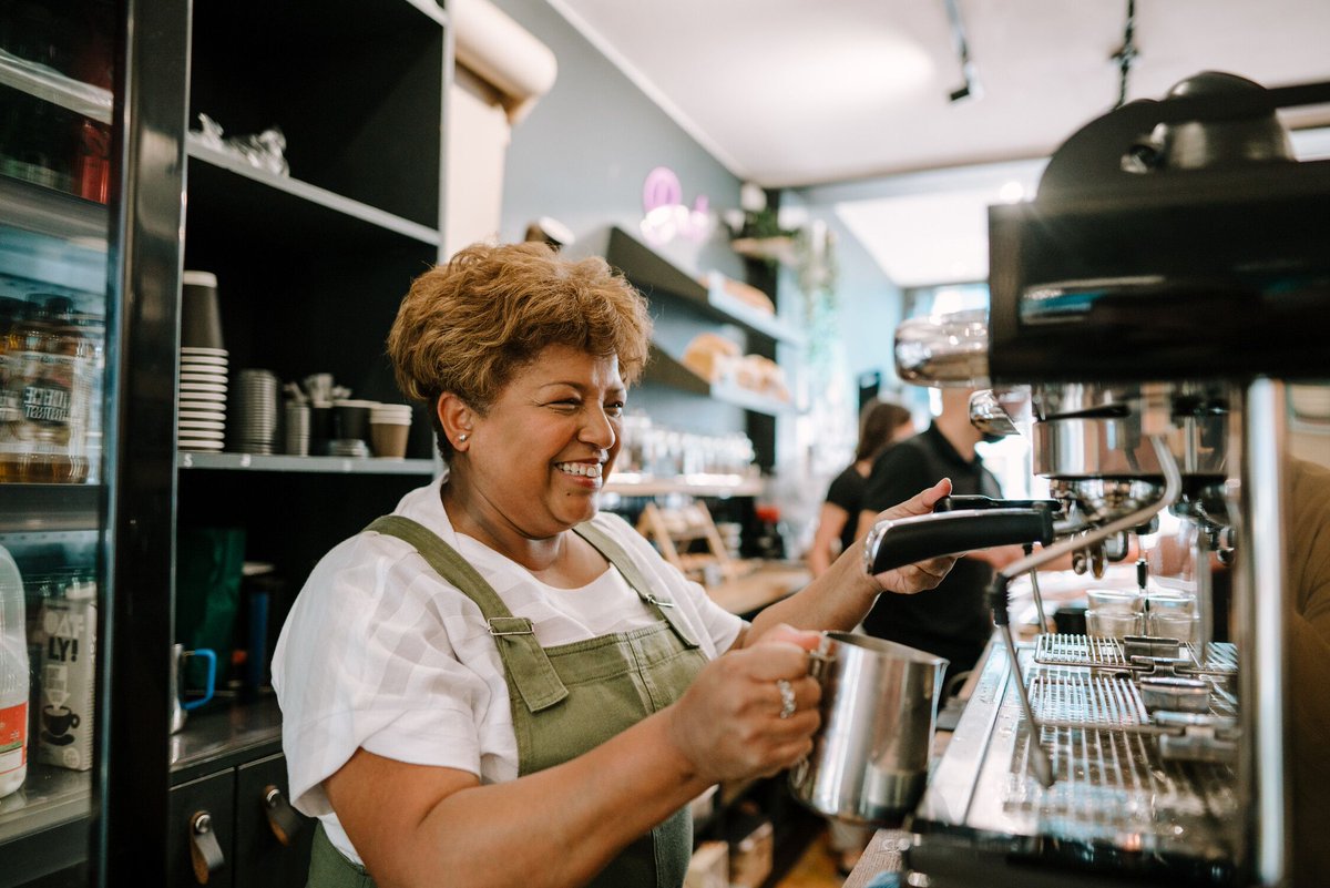 Ageing_Better's tweet photo. Looking for photos for your presentations and websites? We have over 200 age-positive and free to use photos of older women working in our '#AWomansWork' collection.
Take a look now: https://t.co/9gqAxdNhJq https://t.co/hZCaUsliML