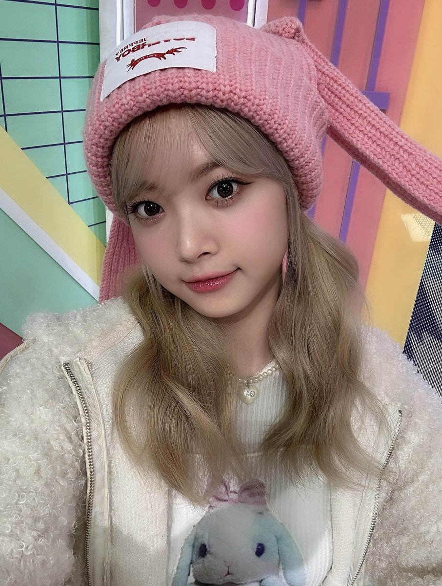 KBSMusicBank's tweet photo. 📣📣아기 은행장 드디어 복귀📣📣

아기토끼와 대왕곰돌이 보고 싶으신 분들은
지금 바로 뮤뱅으로!! 🐰🐻 https://t.co/jMpOWSAoZI
