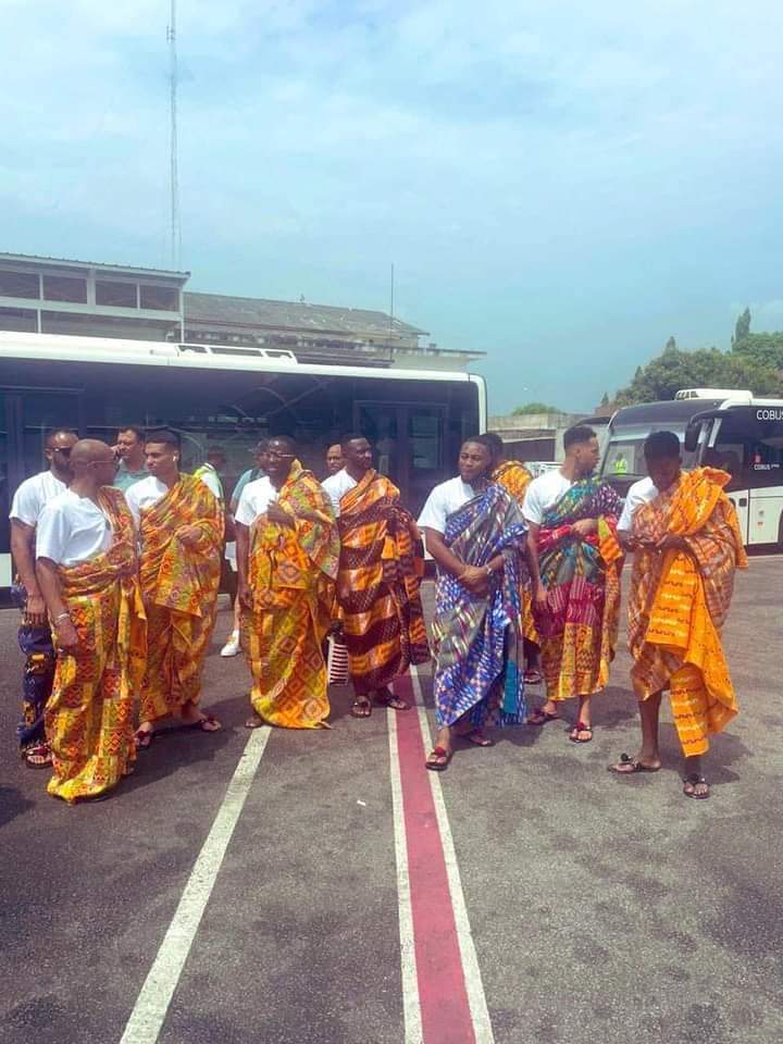 AfCON 2023 

We applaud the commitment of our destinations to showcasing their beautiful cultures through attires,  ensuring many of their countries' football teams wore African traditional attires to Abidjan. 

It attests to the new cultural renaissance of Africa. #Africawewant