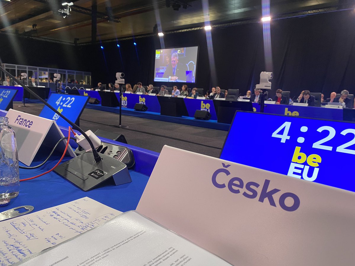 Marian Jurečka tweet media