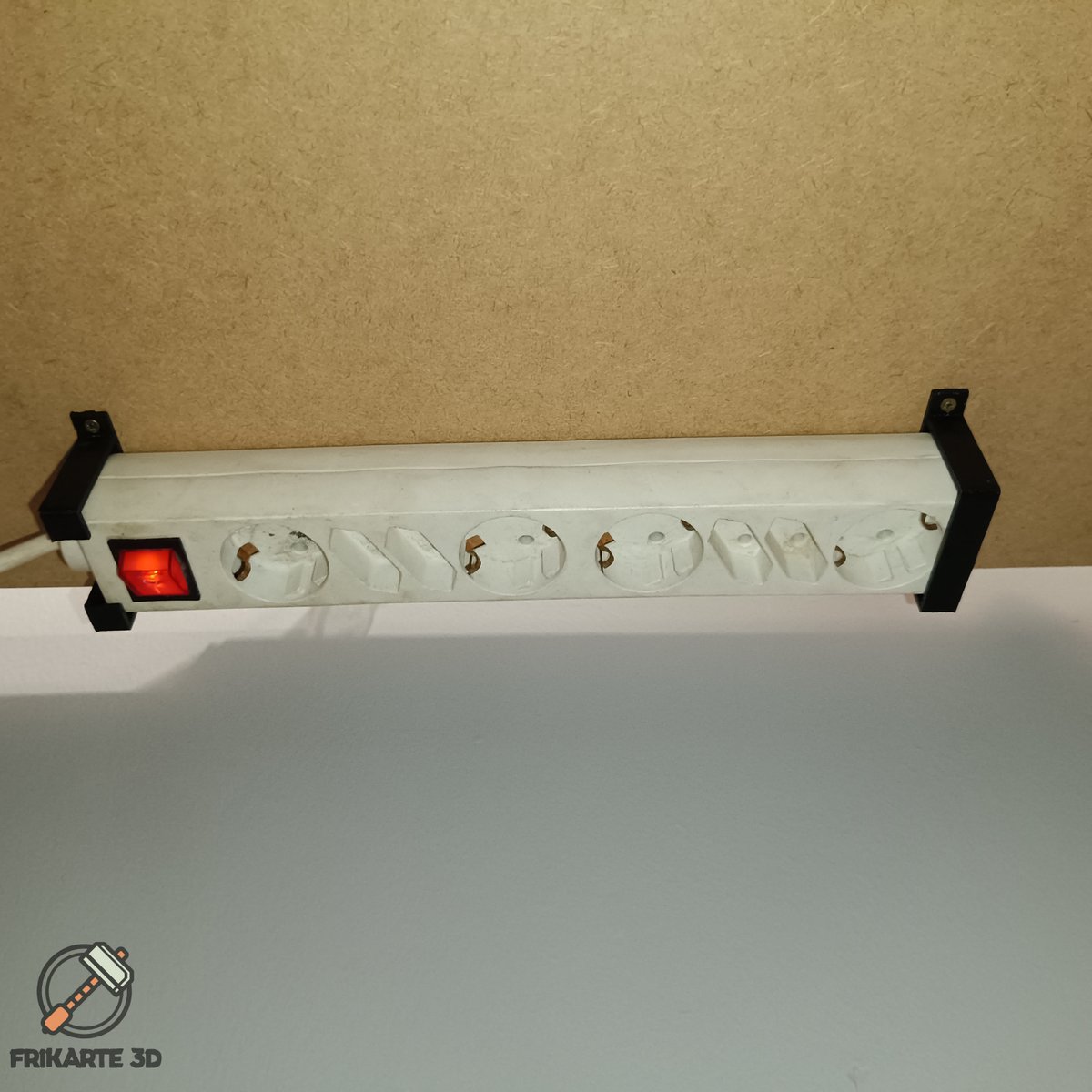 Frikarte3D's tweet photo. Declutter your workshop with this functional 3D printable Power Strip Holder. Keep cables off floors for a tidy and professional look. Download and 3D print yours today! https://t.co/PygrQ4RBsR #3DPrinting #Organizer #FunctionalFriday @Thangs3D https://t.co/wGtbtBpNLj
