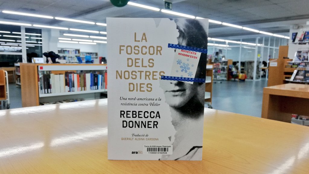 #Avuirecomanem 'La foscor dels nostres dies' de Rebecca Donner @RRRDonner, besneboda de la protagonista del relat, Mildred Harnack. L'autora basteix una història ben documentada sobre la resistència alemanya contra Hitler i el paper dels aliats en el conflicte.