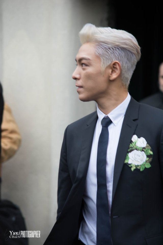 rose_rmc09's tweet photo. AND YOU ARE THE MOST HANDSOME https://t.co/oQ9GpGWEZK
