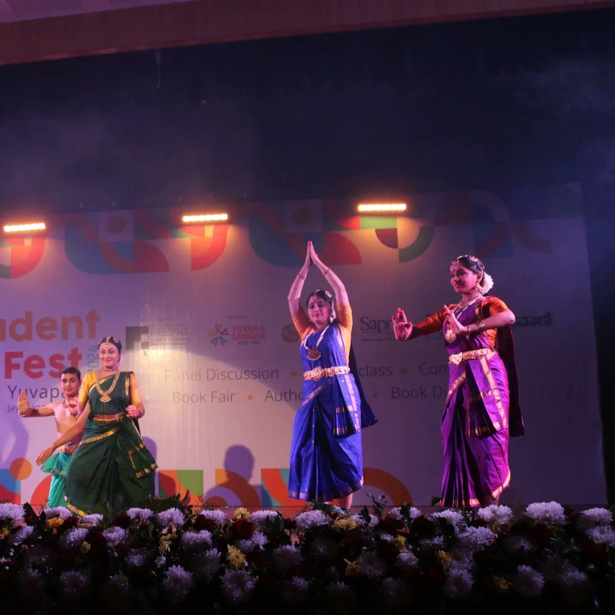 Student Lit Fest tweet media