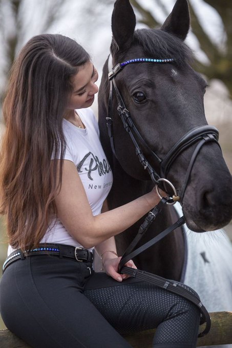 R1_Adv's tweet image. #Tm_Ruby 🌹
#TEAMSTALLION 🐎

@ruby2015xo @MarEthr
@italianostyle2
@MarthaCandia21
@ALESXIA_1
@JIMENAC__
@FLOWI112
@NlHILIST
@AMARALL_82
@ONE_WORLD_UN
@Nature_moni
@monicampon
@moni_dollnature
@nuvisionquestt2
@GRAHAM15583070
@LoveCelticWoman
@electwave_music
@TwFsClub
@lumpie125…