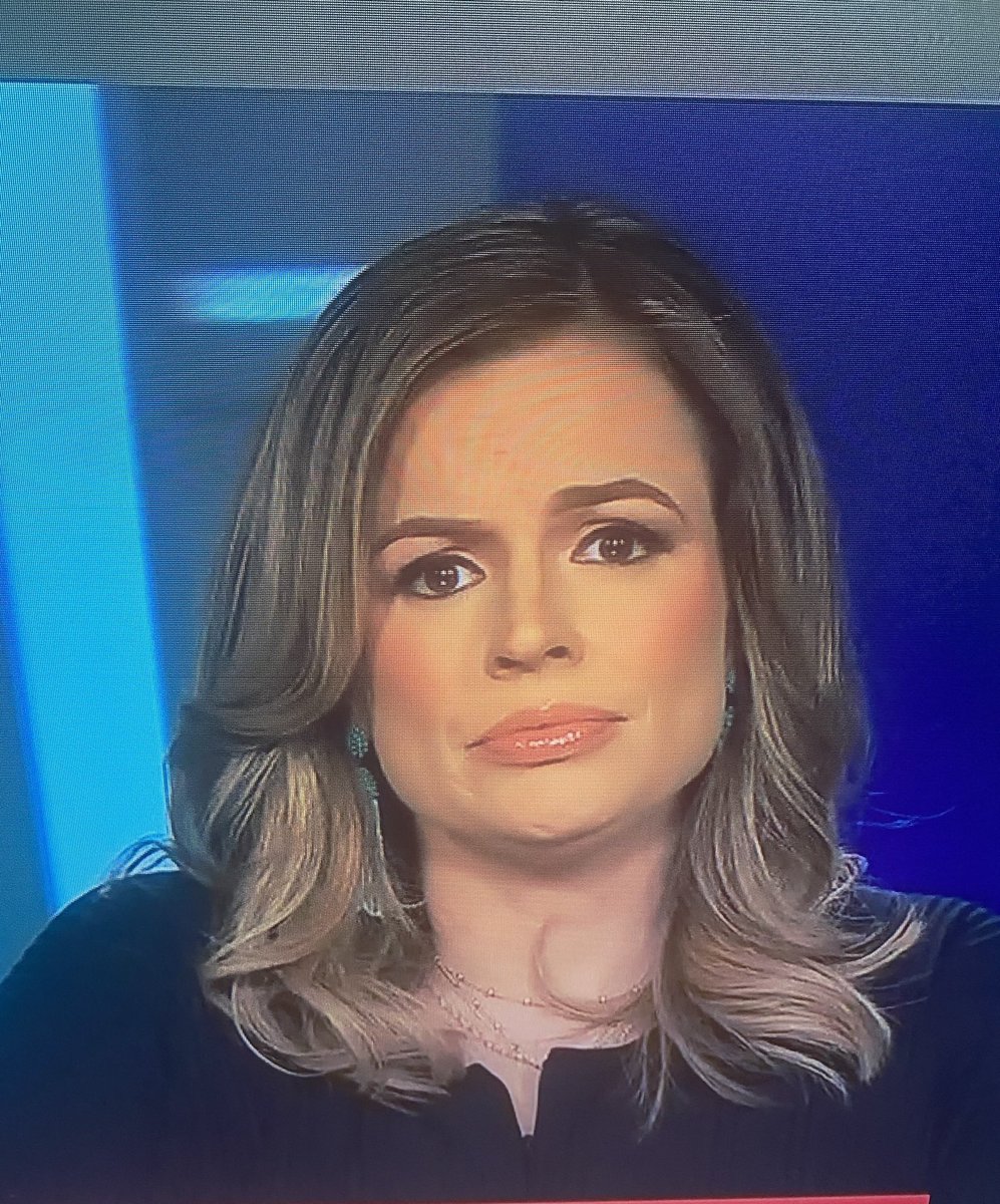 dicksonad's tweet photo. Makeup artist wonders! https://t.co/thRmQUXF9D