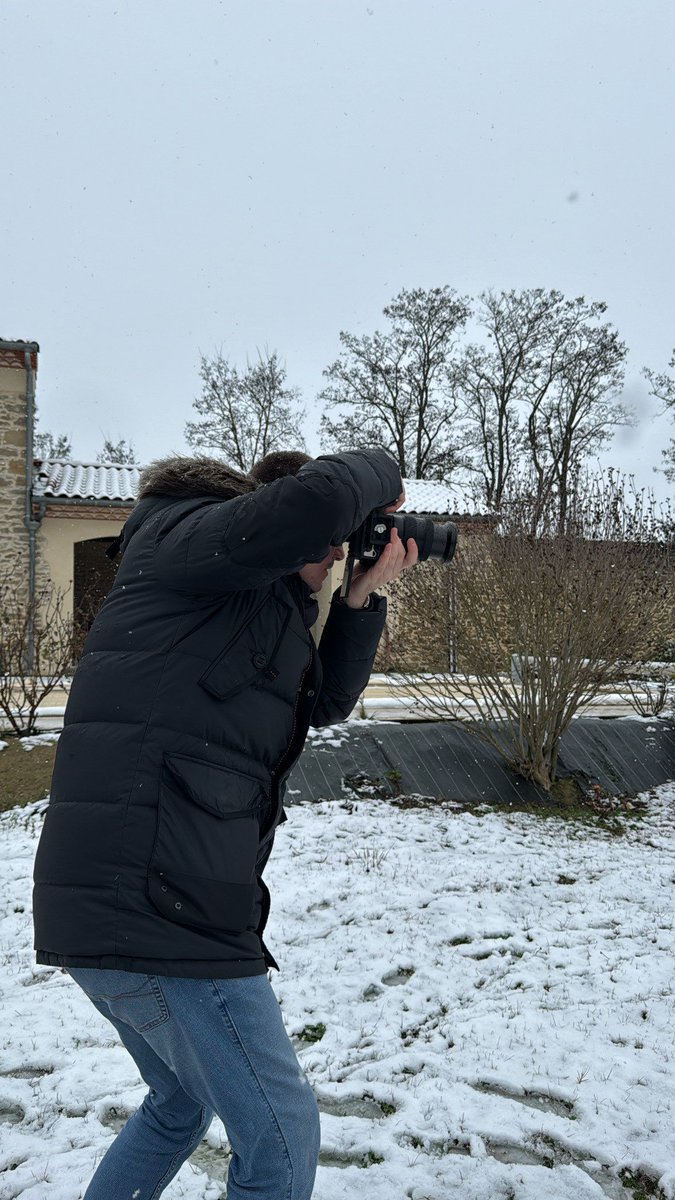 Hier après-midi, une séance photo a été improvisée  dans une ambiance unique (sous la neige) ❄️

Découvrez prochainement les nouveaux portraits de la team 📸