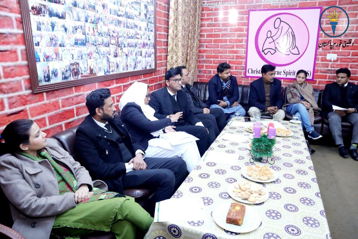 csjpak's tweet photo. @csjpak held a community meeting on "Minorities' Participation in Electoral Process of Pakistan" with @TrueCts
CSJ team presented five demands that are a key part of the #BannerCampaign under the slogan #MainBhiPakistanHun
#MinoritiesRights #Elections2024 #PakMinoritiesForum https://t.co/bKFs24jVYX