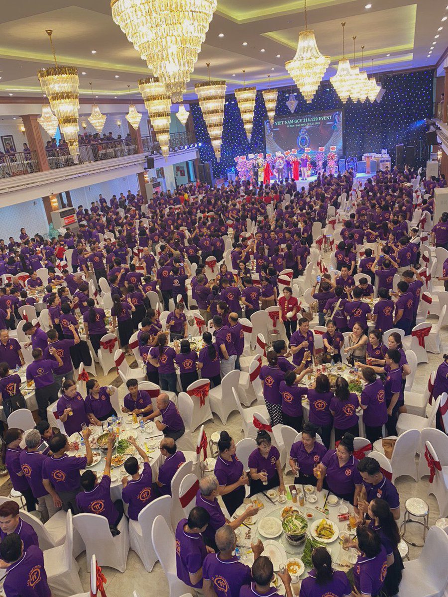 I am sending you 1π! Pi is a new digital currency developed by Stanford PhDs, with over 47 million members worldwide. To claim your Pi, follow this link minepi.com/ZhangZLY888 and use my username (ZhangZLY888) as your invitation code.