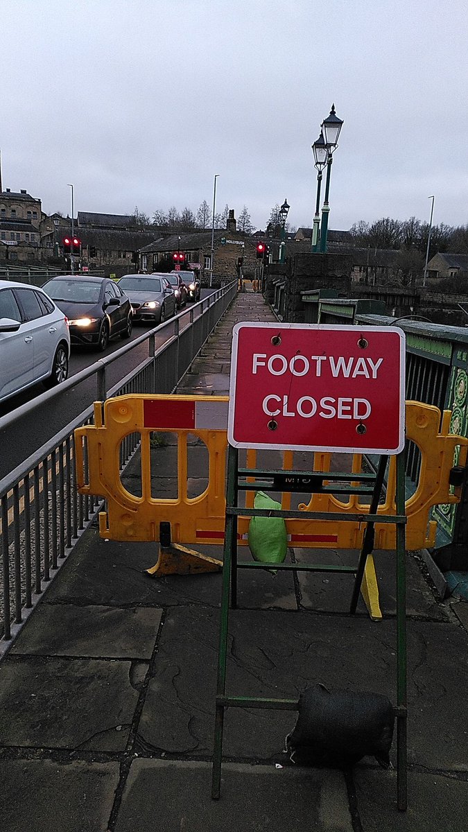 Hi @hanbithell @RachelReevesMP any updates on this bridge closure? @ConnectingLeeds @LeedsFAS