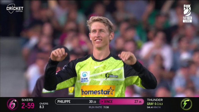 Toby Gray picks up his maiden wicket in BBL 🔥 📹 Credits: Twitter/BBL