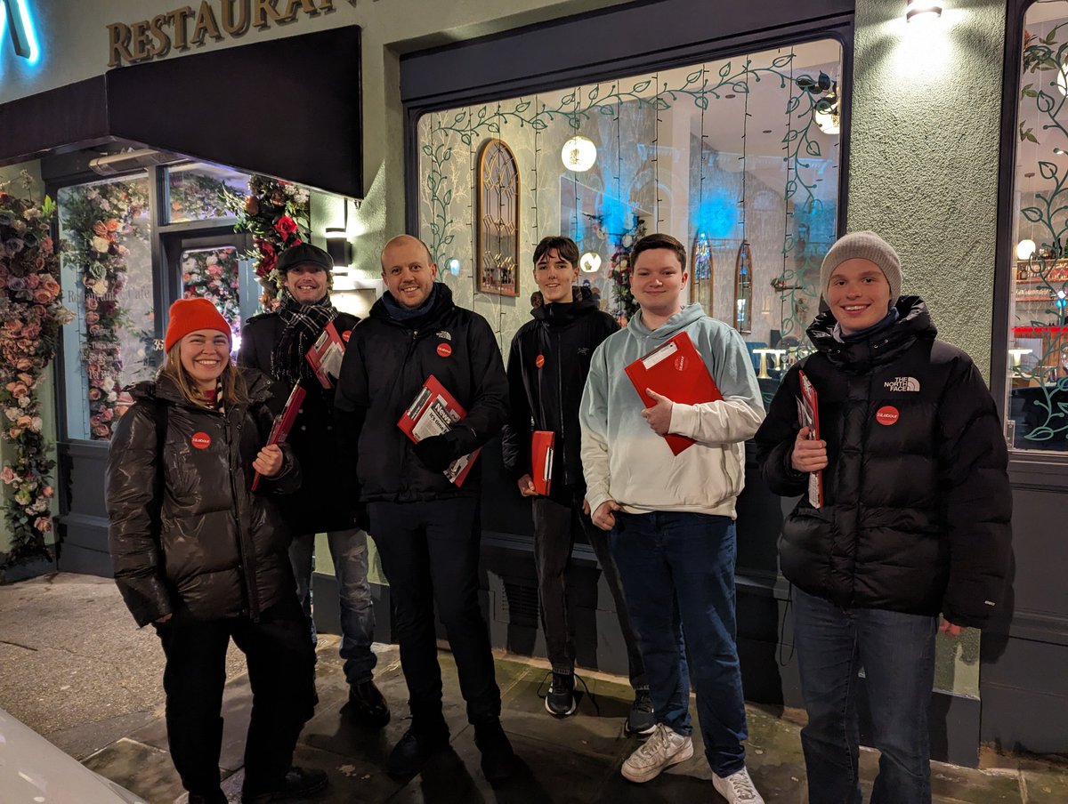 Another terrific canvass in Queens Gate ward! Lots of ex-Tory voters sick of this corrupt government and think it's time for change with Labour. Thanks to all the brilliant volunteers who came out!