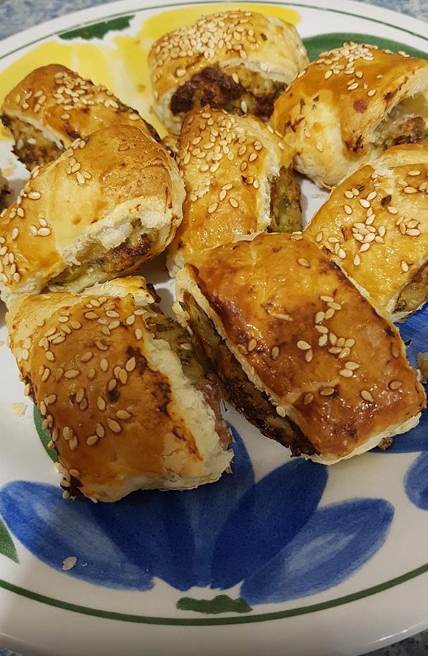 TheGreatFoodCo's tweet photo. Not just for Christmas. 
These delicious Chicken &amp; Parma Ham “Sausage Rolls” are great at any time of the year

Recipe! Canapé Thai Chicken &amp; Parma Ham Rolls. https://t.co/bIWf3gfic1