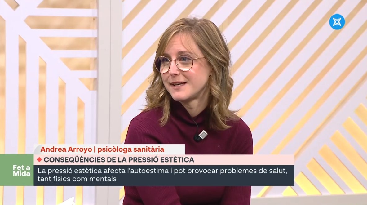 🧠🧍‍♀️ Com afecta la pressió estètica tant en l'àmbit físic com emocional de les persones?

🗣️ Andrea Arroyo (<a href="/aarroyof/">Andrea Arroyo</a>), professora col·laboradora de <a href="/UOCesalut/">UOC Estudis de Ciències de la Salut</a> i psicòloga sanitària, ho analitza al magazín 'Fet a mida' de <a href="/laxarxa/">La Xarxa</a>.

👉 ow.ly/gjYG50QqgFX