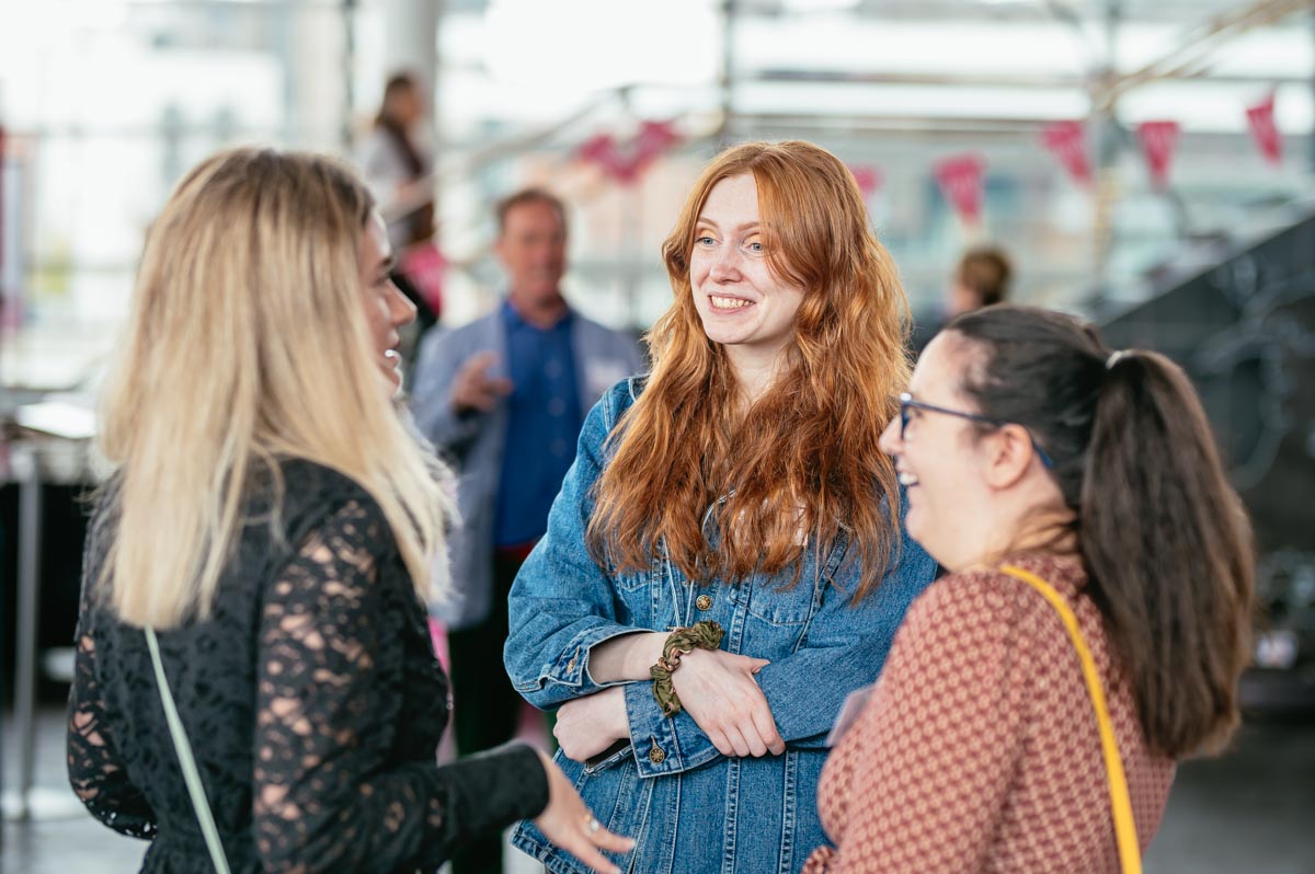 house_memories's tweet image. Calling Welsh health and social care pros! House of Memories Cymru's bilingual training is now available online.  

Find out more and book your free place:  
liverpoolmuseums.org.uk/hou...