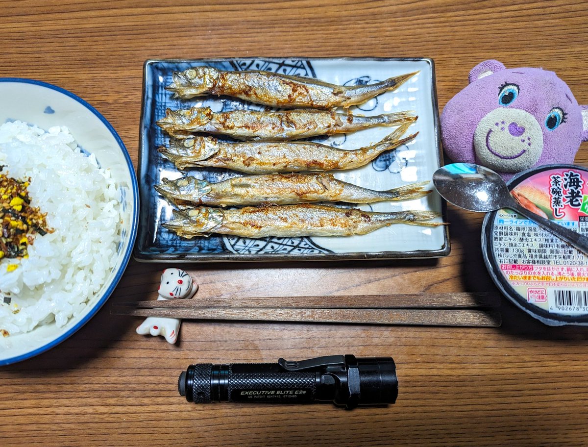 hg4eHPzmvVIEmWD's tweet photo. ししゃも✨🍚(´-(ェ)-`;)♥🦸
#メシアンドライト #SUREFIRE #E2e #ExecutiveElite #3Flat #GlossBlack #シュアファイア https://t.co/dyCrxu86Ci
