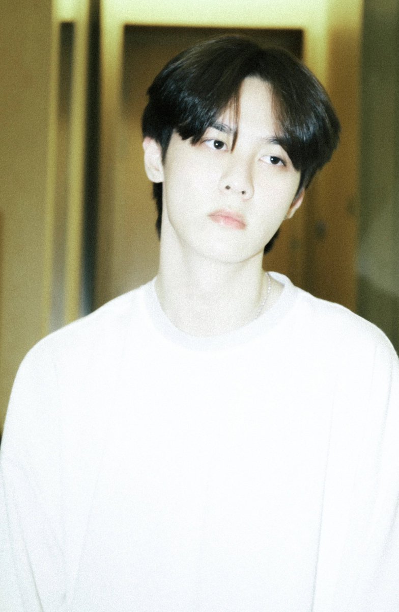 drumbrisix's tweet photo. #KUN 240112 xhs xiaohongshu update
The reason why i’m not often wearing white clothes
#reflectionboard #overexposure #mydaily https://t.co/RKvLlpuNVv