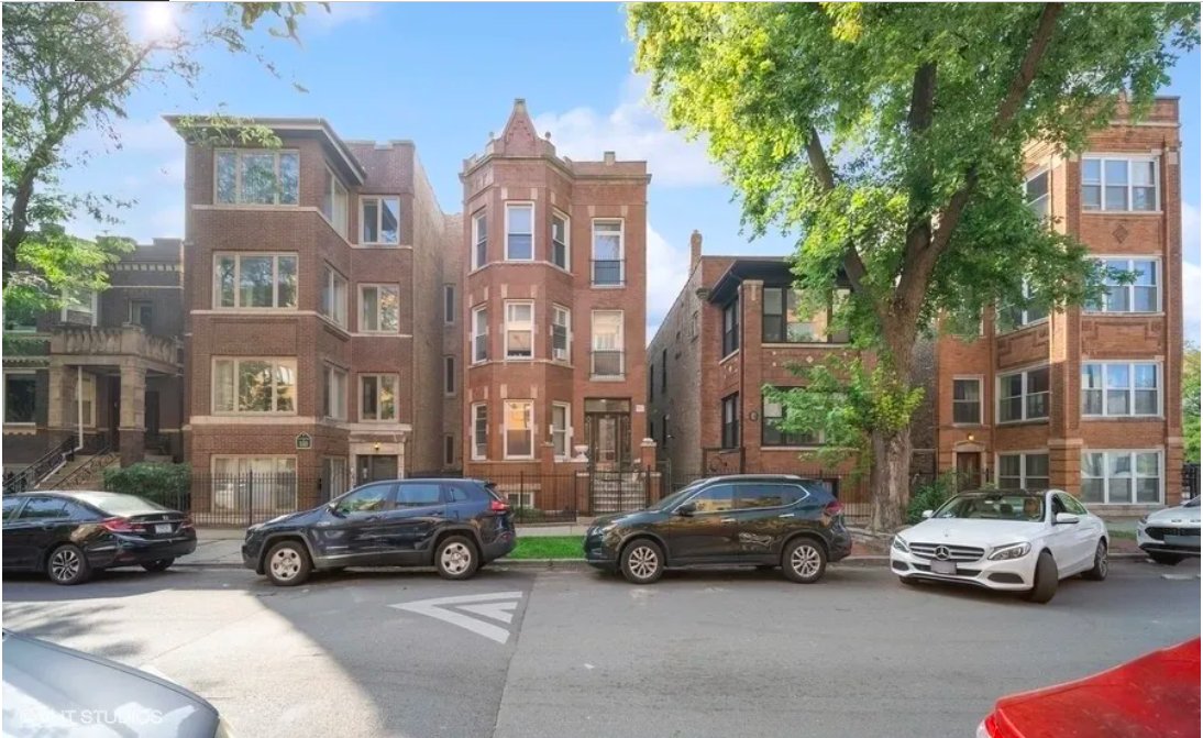 RealtyDowntown's tweet photo. Just Sold by Quentin Green
6 Unit Multifamily in #WestTown -  13 bed/7 bath. Closed at $1,050,000. Sold on Top Agent Network. https://t.co/UpABtWoxgX
