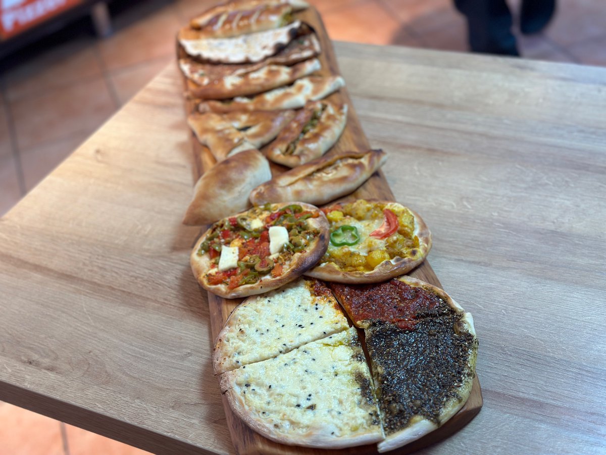 Den Anfang der TOP Neueröffnungen aus 2023 macht heute Aram, der syrische Bäcker in Duisdorf.