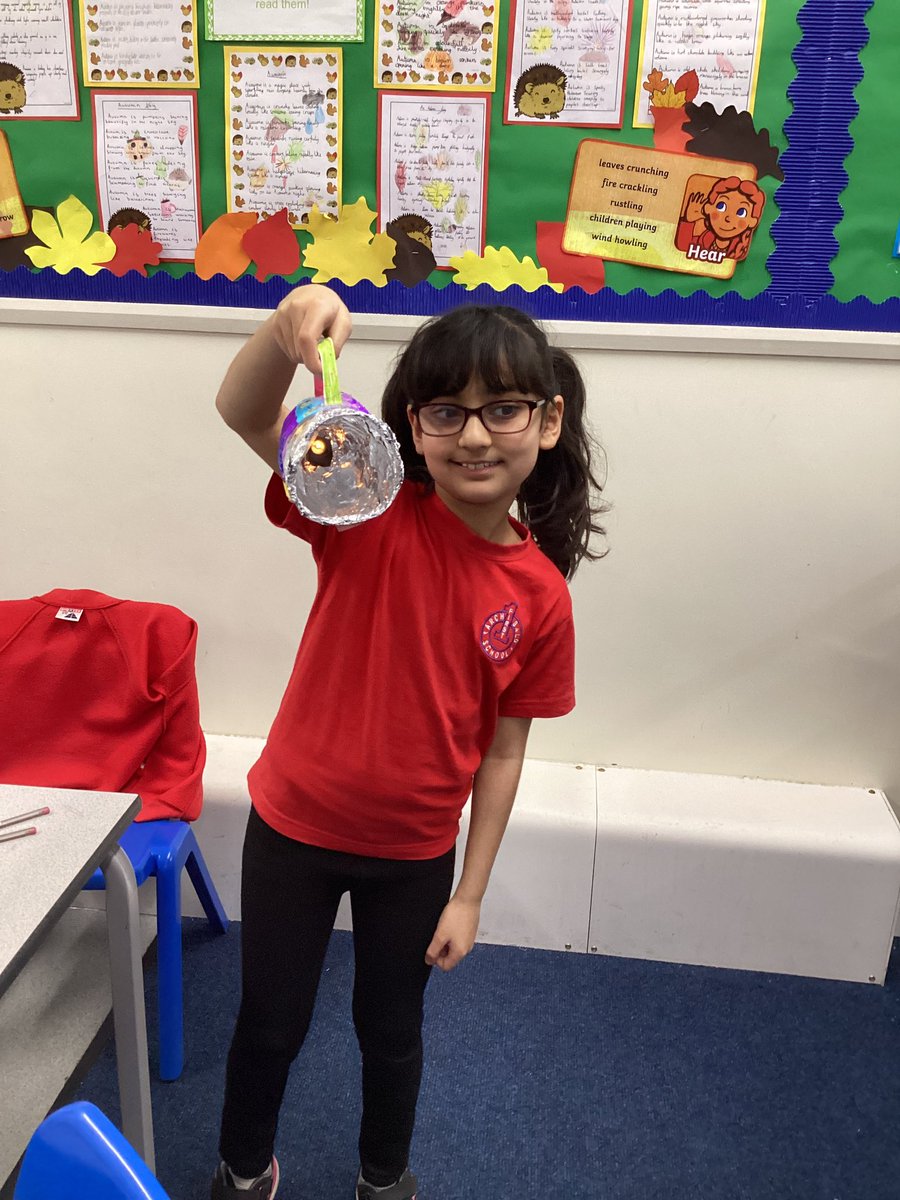 ArchibaldFirst's tweet photo. Year 4 really enjoyed their DT work this week. They used their problem solving skills to plan, make and evaluate a model of a torch complete with an electric circuit and switch. #AFSDT https://t.co/4VUFS43lun