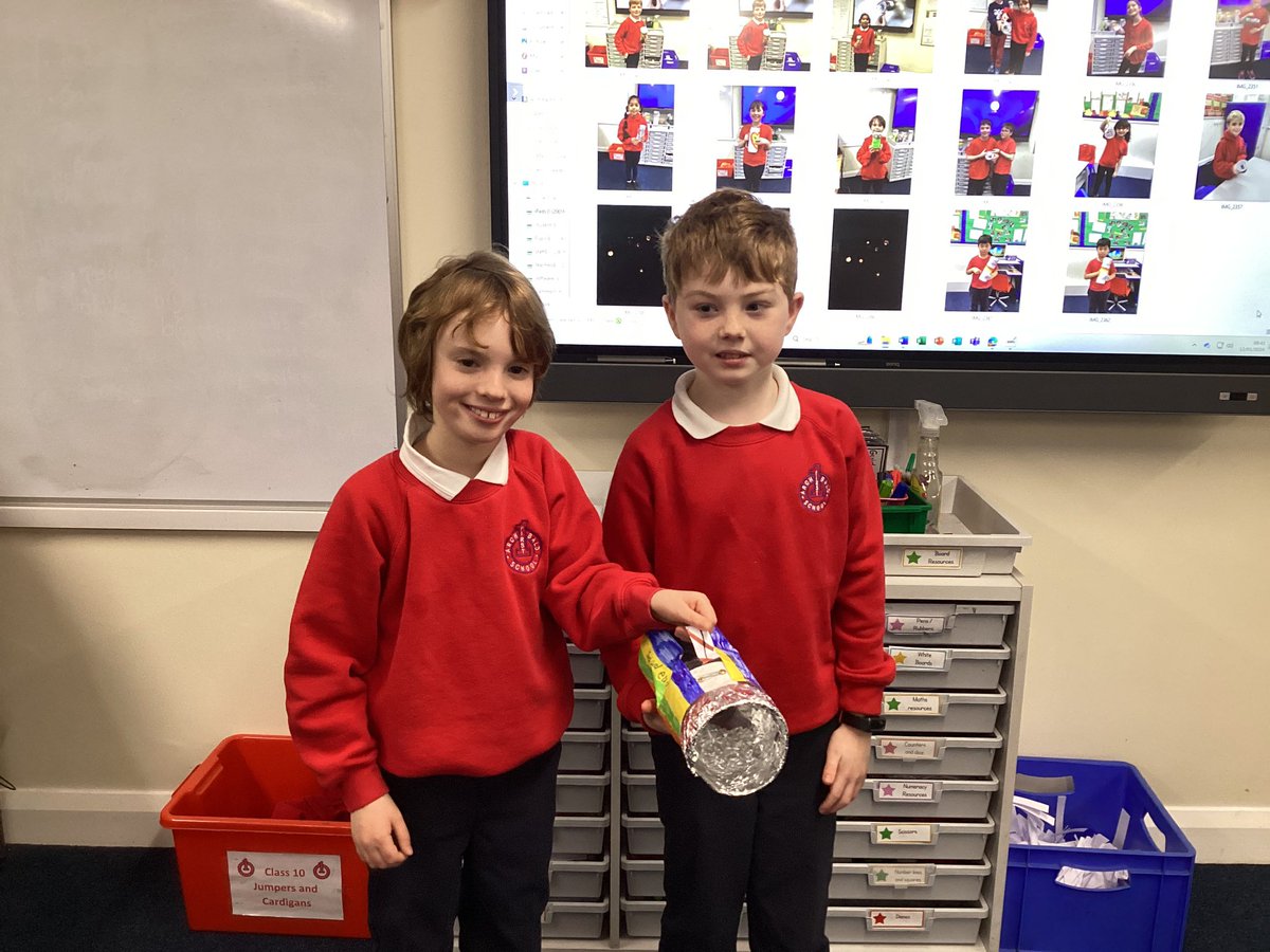 ArchibaldFirst's tweet photo. Year 4 really enjoyed their DT work this week. They used their problem solving skills to plan, make and evaluate a model of a torch complete with an electric circuit and switch. #AFSDT https://t.co/4VUFS43lun