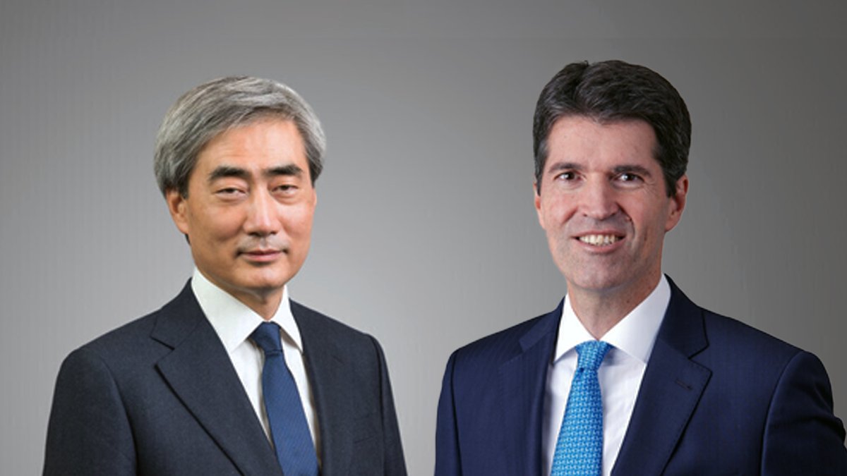 We are pleased to announce the below changes to our leadership team:

🔹 Luis Bengoechea appointed as Head of the Banking Department, starting 1 Jun 2024
🔹 Hyun Song Shin to assume role of Head of the Monetary and Economic Department, starting 1 Jan 2025

bis.org/press/p240112.…