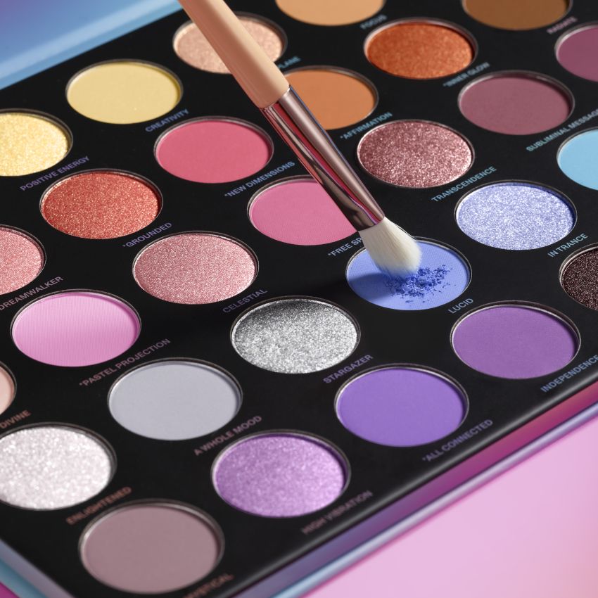 Warpaint_Mag's tweet image. From industry stories to new products you'll find it all in Hot off the Press.
buff.ly/48vSrYT
#morphe #elfcosmetics #jonesroadbeauty #culturedbiomecare #drpawpaw #ellaandjo #mylee #tweezerman #morphe2 #skinbrands #epionce #FFSA24 #attractabeautyawards #warpaintextra