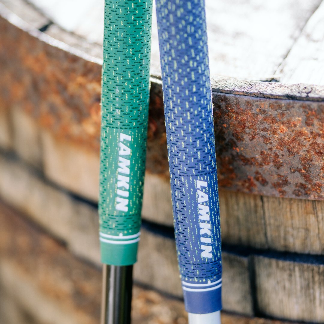 The UTX from @lamkingrips is their fastest growing grip on tour and it is easy to see why! The perfect blend of tack with cord gives a truly unique feel in the hands, not too soft, not too firm 🙌 @lamkingripseurope #Lamkin #LamkinGrips #utx #golfgrips #regrip