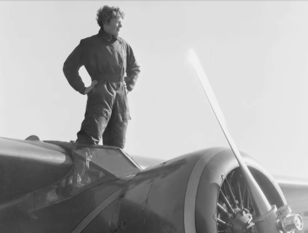 airspare1's tweet photo. On 12 January 1935: Amelia Earhart became the first person to fly solo from Hawaii to the Mainland. #aviationhistory #ameliaearhart #lockheed #soloflight #aviatrix #vintageaircraft #aviationenthusiast #aviationgeeks #classicaircraft #flyinglife #aviationcommunity #aviationpassion https://t.co/fkj6QIHMJk