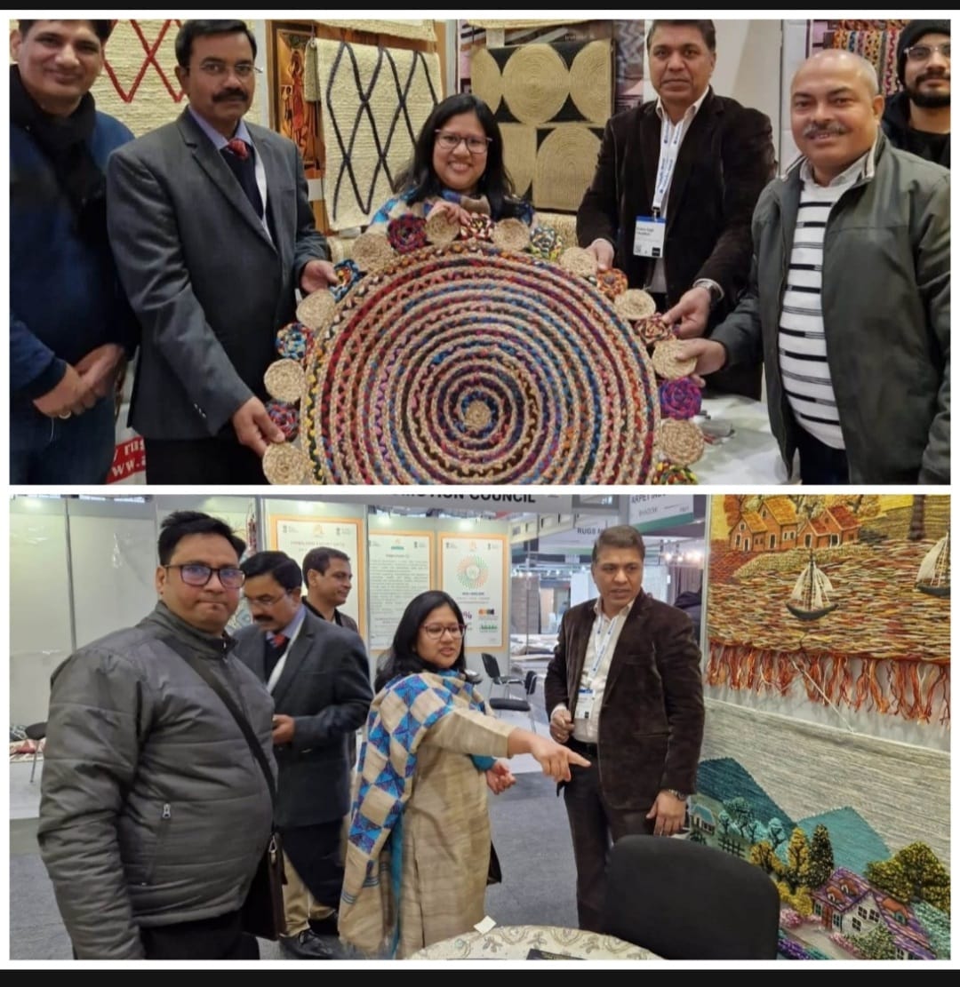 JuteBoard's tweet photo. Ms. Soumya Gupta, IFS, CGI, Hemburg . during her visit to #Jute Stalls at #Domotex Fair, Germany. Mr.Kishan, Dy. Director, Delhi, briefed her the developments in Jute sector https://t.co/h6sxO8Afpm