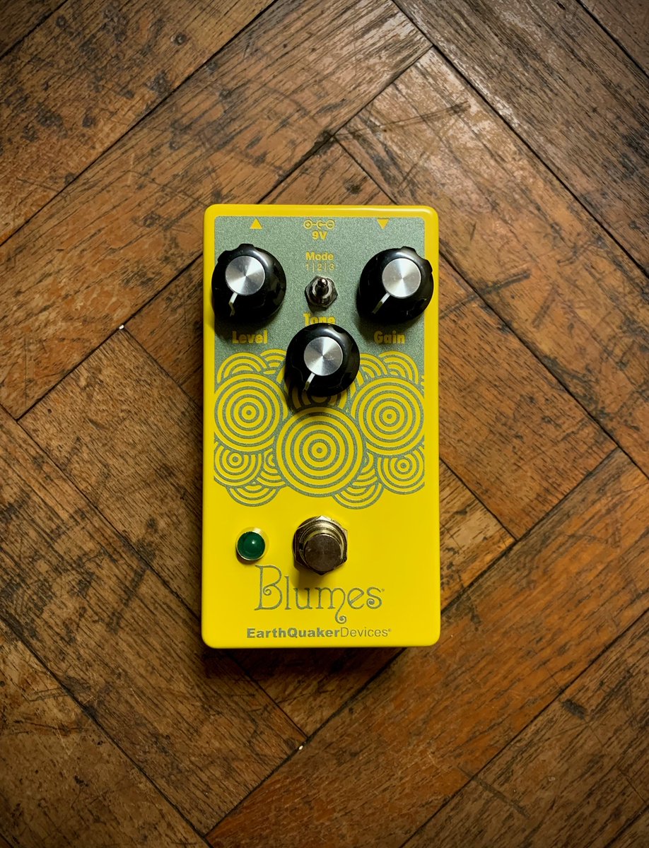 bassstation_akb's tweet image. ▶️EarthQuaker Devices / Blumes入荷致しました‼️

これ絶対使えるじゃん‼️
一撃で納得してしまう音の良さ😎
なんか歪みを～って方はまずお試し下さい

お試し頂ければ一撃です👊

#EarthQuakerDevices
#Blumes
-------------------------------

🔽【商品ページはコチラ！】
ikebe-gakki.com/Form/Product/P…